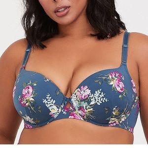 TORRID—NWOT—Size 44C—Bra